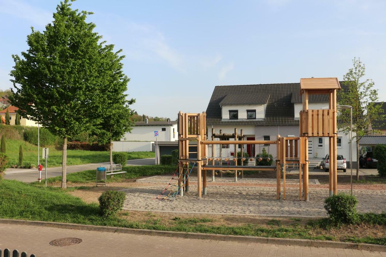 Ferienwohnung Holiday Home Mit Netflix Херболцхайм Екстериор снимка